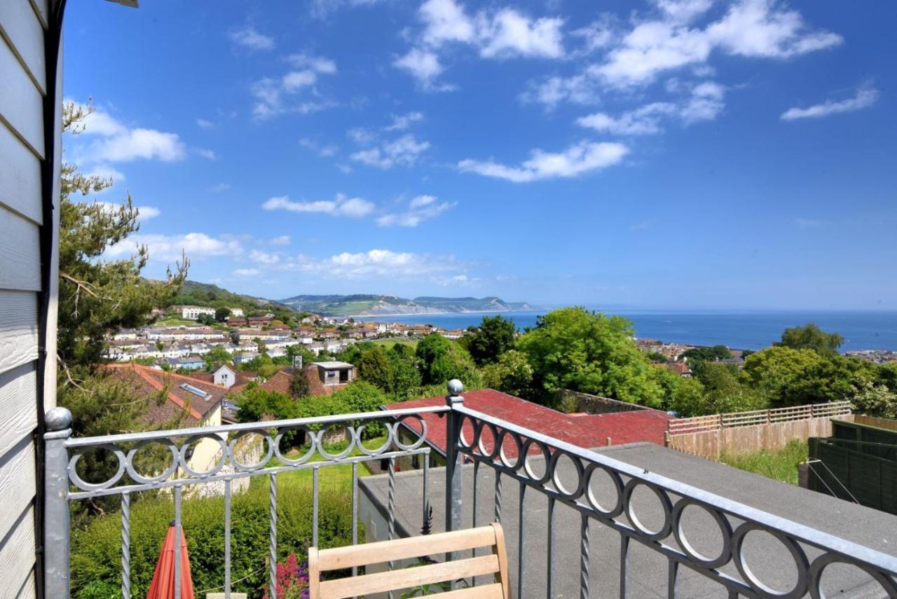 Bay View Apartment Lyme Regis Exterior photo